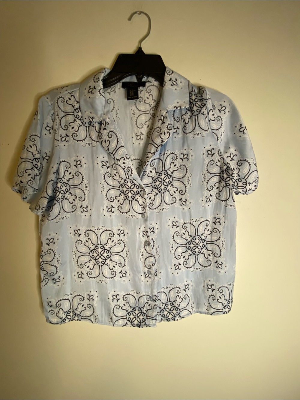 RACHEL Rachel Roy Light Blue Button-Down Short Sleeve Top with Navy Print